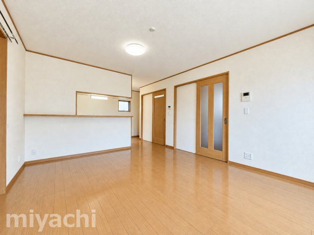 アークヴィレッジの居間・リビング