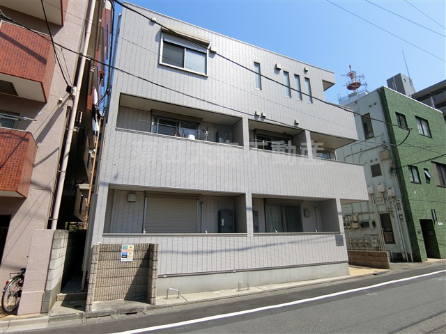 ドミール平和島の外観