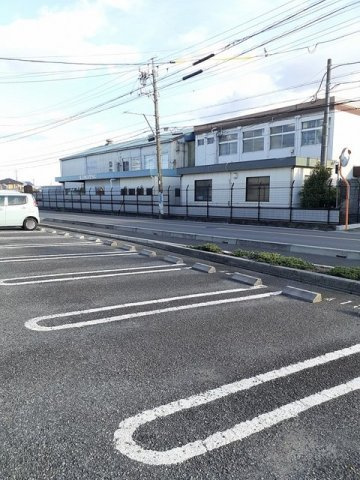 ラポール外堀Ａの駐車場