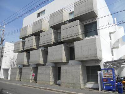 モノコモド御前Ｂ棟の外観