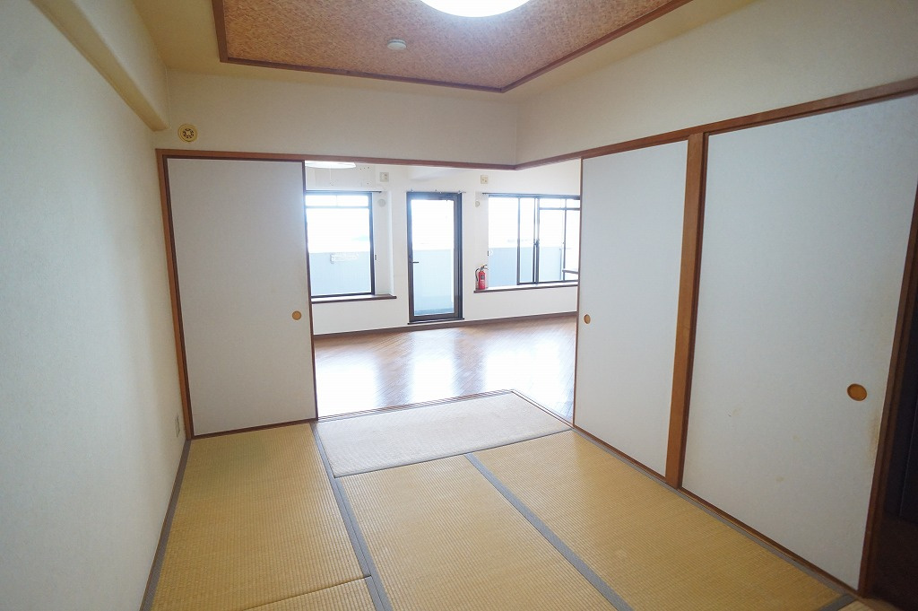 【寝室】の画像