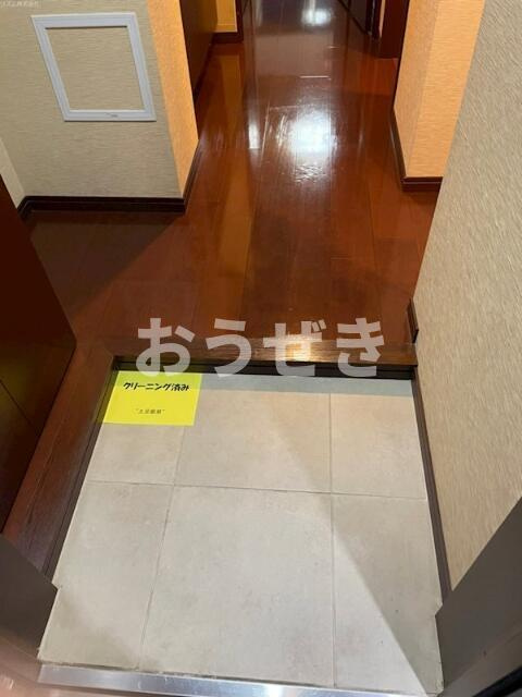 レジオス本所吾妻橋の玄関