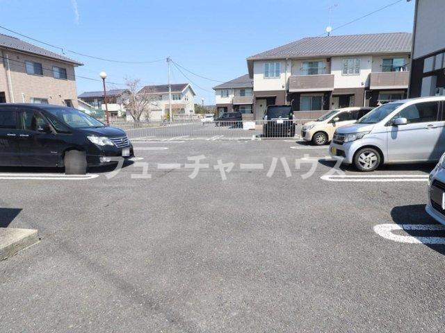 Ｃａｌｍｅ（カルム） Ⅲの駐車場