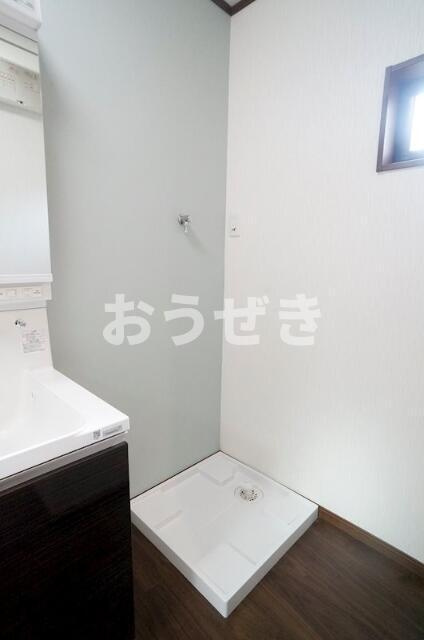 グローリー南太田の洗面所|室内洗濯機置き場！
