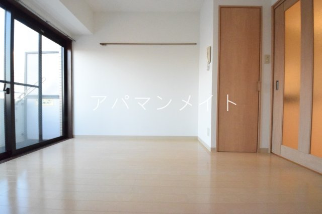 【居間・リビング】 | 戸塚周辺ならアパマンメイトへＬｅｔｓ Ｇｏ ！