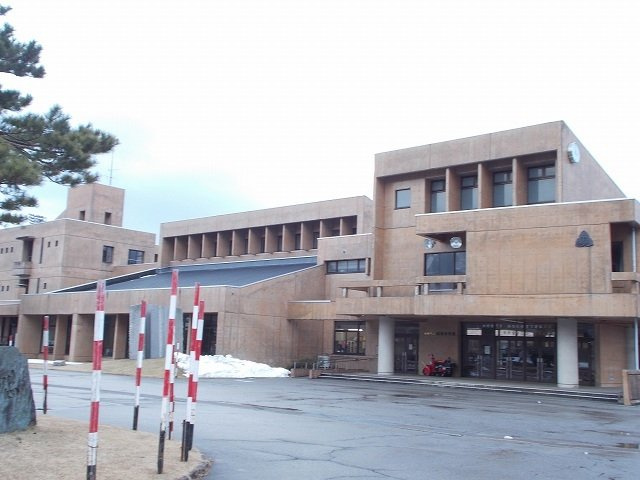 フレ－ル　Ｃの周辺|城端中学校まで2500m
