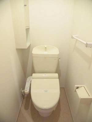 【トイレ】 | サニーフラットⅠ | 清潔感のあるトイレです