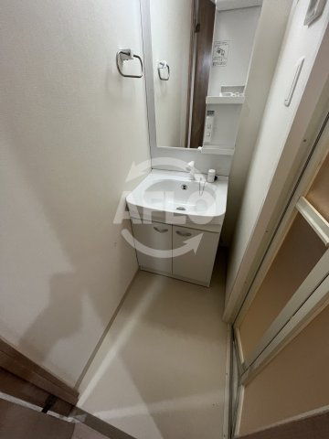 セオリー大阪EAST DOORの洗面所|セオリー大阪イーストドア　洗面所