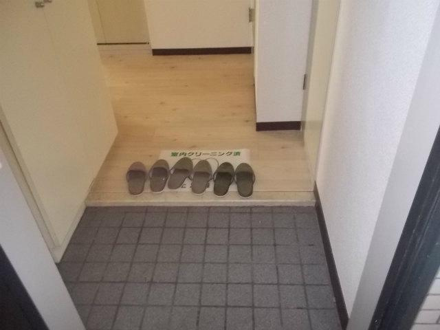 メゾンクレールの玄関|毎日通る玄関はこちらです