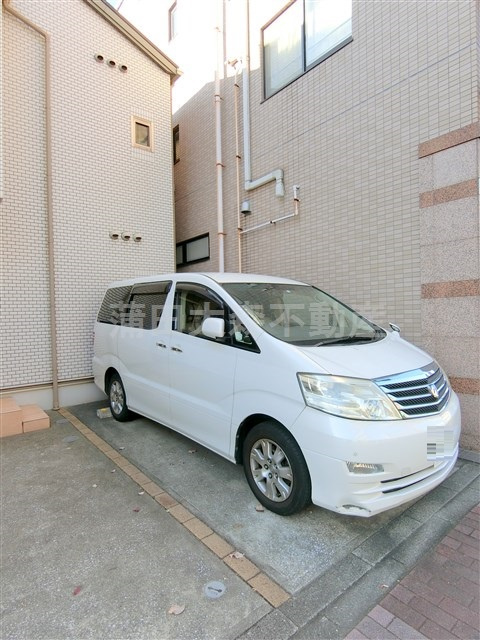 シャトレット・ド・マティネの駐車場