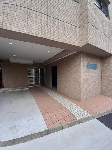 アベェニュー田園調布のエントランス|建物の内部です