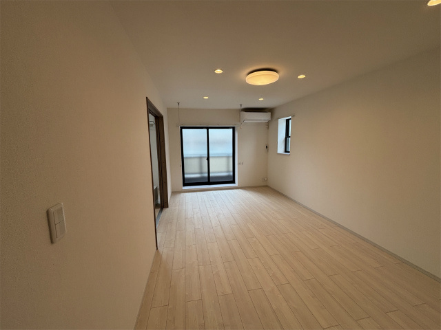 R-Residence南千束の居間・リビング|こちらの居間で趣味の時間をお楽しみください