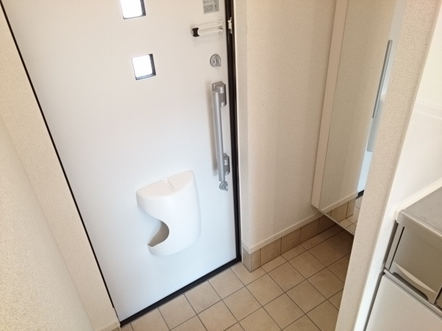 フロムワンの玄関