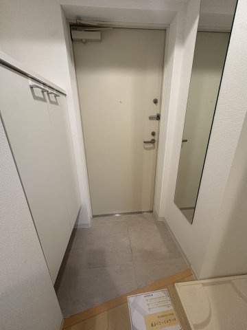 セレニテ堺筋本町SUDの玄関