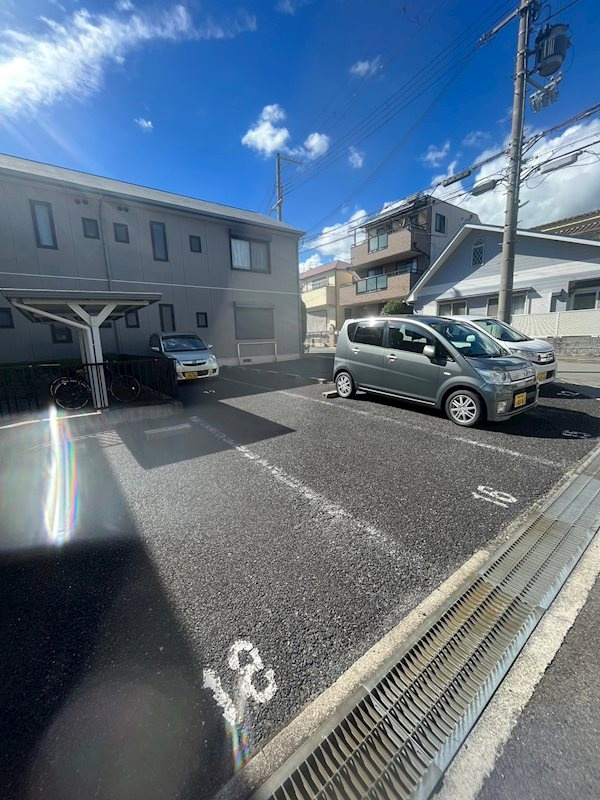 ヘスティア御影Ｄ棟の駐車場
