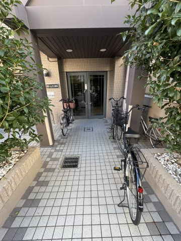 藤和シティホームズ三宮北のエントランス