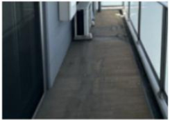 ウルバーノイリスのバルコニー