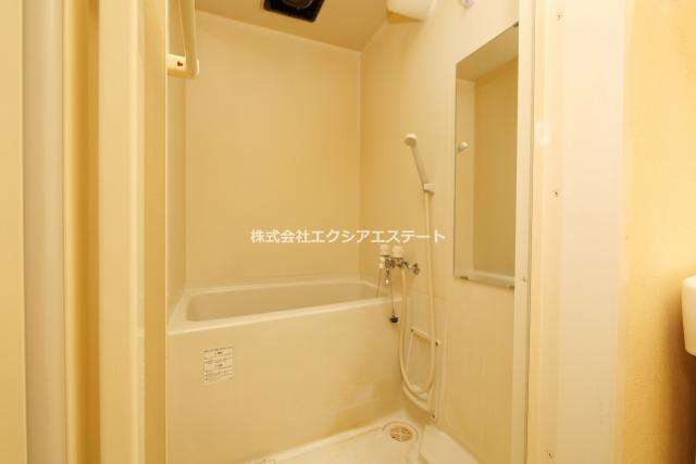 ティアラコート　イーストの浴室