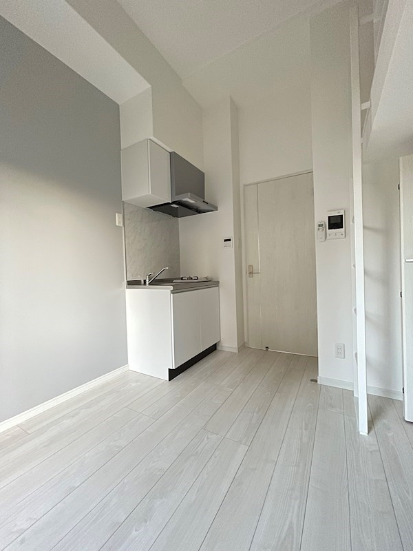MODERN PALAZZO 博多vicinoの居間・リビング