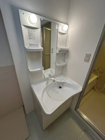 リベラ西芦屋の洗面所