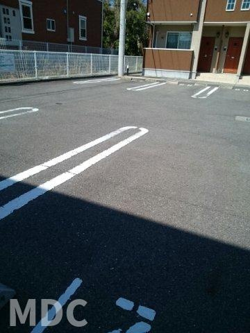 徳島市北島田町１丁目のアパートの駐車場