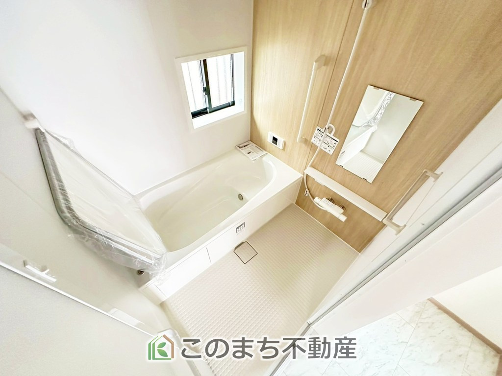 ハートフルタウン宇都宮市雀の宮7丁目894番の浴室|同社施工物件の写真です。※建具やフローリング、その他仕様が異なる場合がございます。