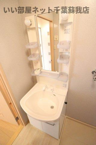 サニーヒルの洗面所|忙しい朝には欠かせない洗面所です