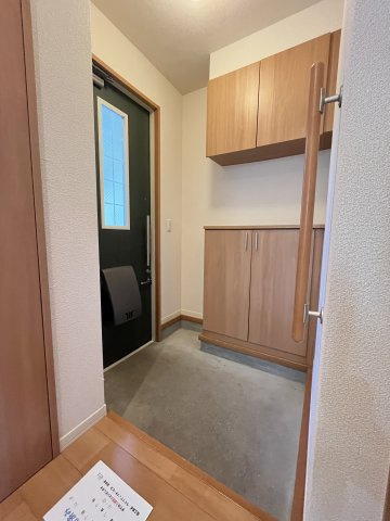 グランエスポワールAの玄関