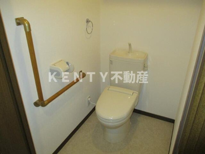 【トイレ】 | ラ・メゾンさくら | ゆったりとした空間のトイレです