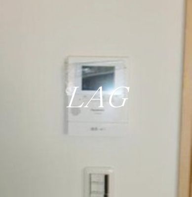 【セキュリティ】 | エアカーサ梅島 | モニター付きインターフォンです。
