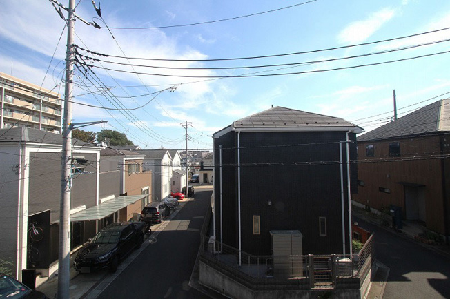 【展望】 | 和光市下新倉2丁目　中古一戸建住宅（朝霞店） | 2026年10月撮影
人気の始発駅「和光市」駅より徒歩17分！穏やかで住みやすい住環境です。