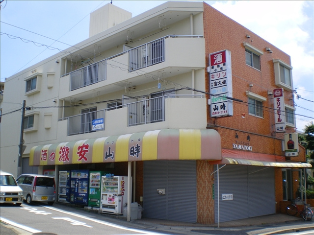 山時ビルの外観|おしゃれな外観です
