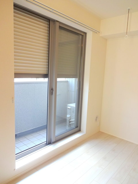 立川市高松町２丁目の賃貸マンションのセキュリティ|★防犯シャッター完備★