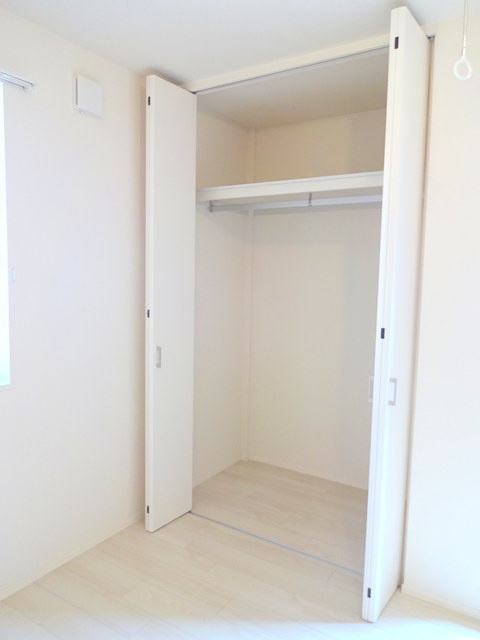 立川市高松町２丁目の賃貸マンションの収納|★クローゼット★