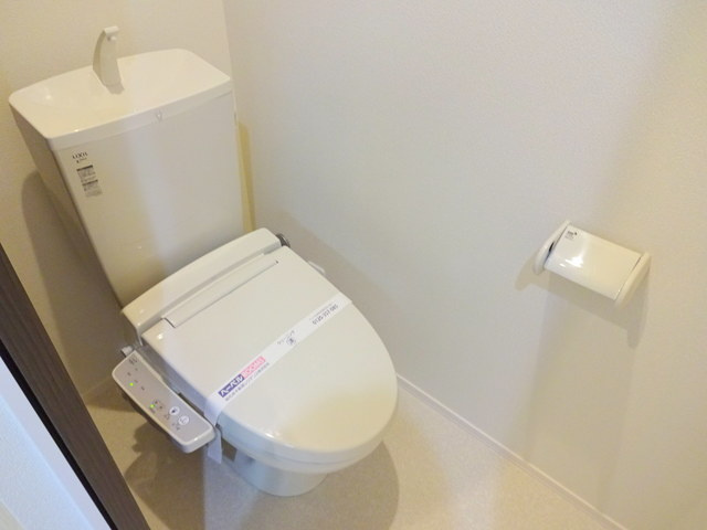 立川市高松町２丁目の賃貸マンションのトイレ|★ウォシュレット付きトイレ★