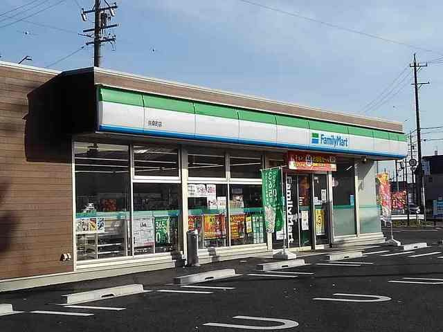 サウザンドの周辺|ファミリーマート　扶桑町店まで700m