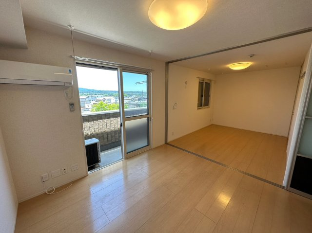 カーサ フェリーチェ Cの居間・リビング