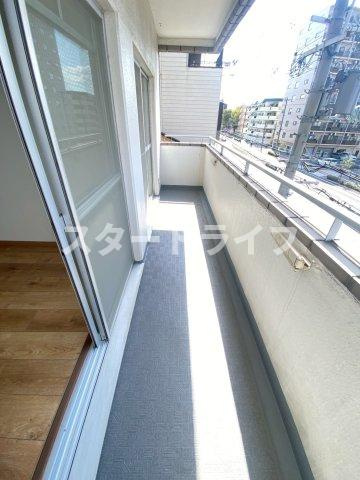 大阪市東淀川区豊里７丁目の賃貸マンションのバルコニー
