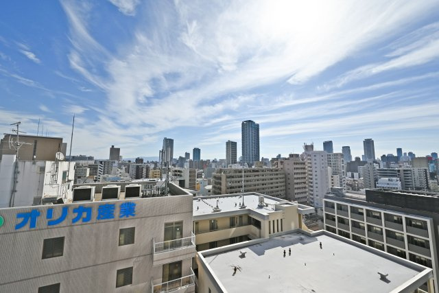ネバーランド北梅田の展望|高層階ならではの魅力として、12階からの眺望の良さが際立ちます。