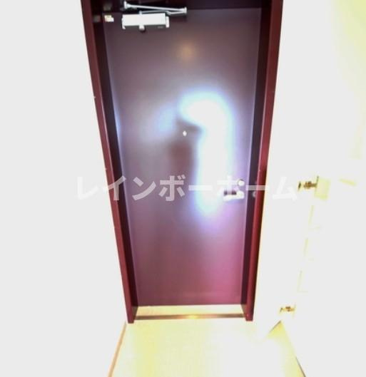 シャイン南流山の玄関