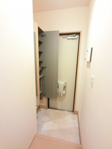 【玄関】