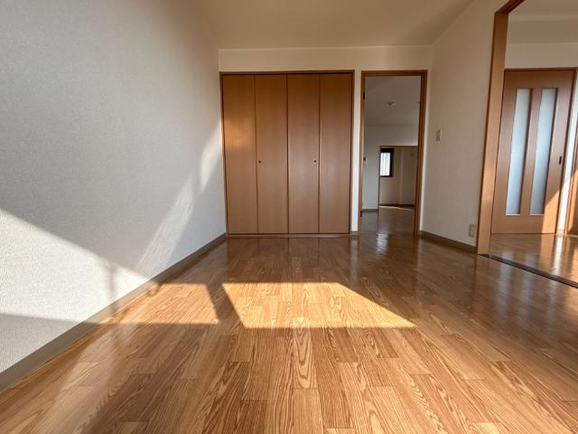 アムールあらこの内装|洋室