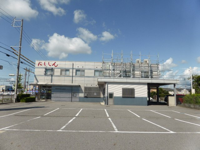 アムールあらこの周辺|西尾信用金庫六ツ美支店まで386ｍ
