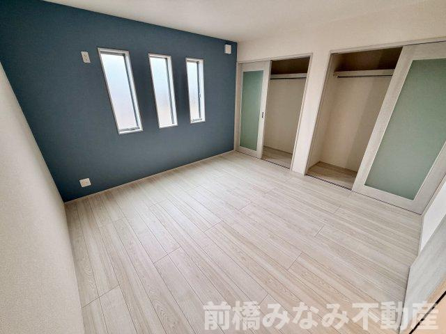 【新築平屋】渋川市半田第８　限定１棟　クリエートの家　新築建売の洋室|明るい洋室です