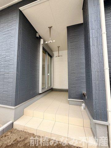 【新築平屋】渋川市半田第８　限定１棟　クリエートの家　新築建売の玄関|きれいな玄関です