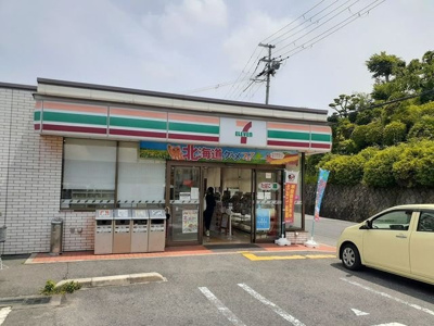 【周辺】 | カトレア | セブンイレブン様まで750m