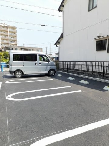 ＬＵＴＡＮ　下戸の駐車場