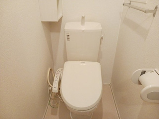 【トイレ】 | アン・ボヌールＢ | 清潔感のあるトイレです