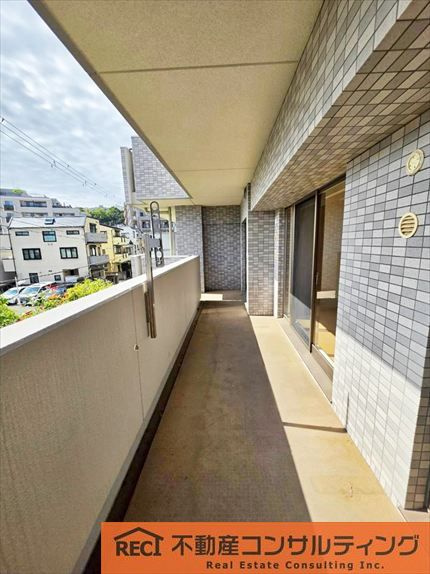 エスリード苦楽園老松町のバルコニー
