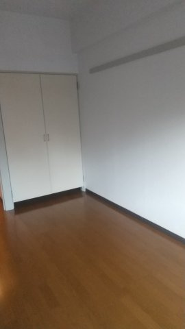 川崎市中原区新丸子東１丁目の賃貸マンションの居間・リビング